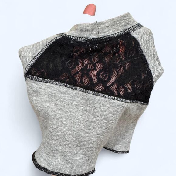 Y2K Pretty 02 Cute Butterfly Graphic Jersey Baby Tee Gray Lace Shoulder Shirt - Picture 7 of 8